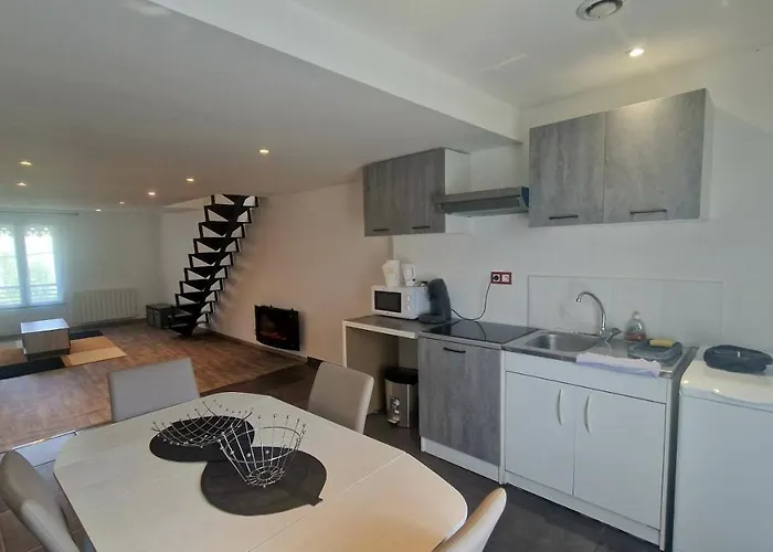 Givors Centre Duplex Meuble