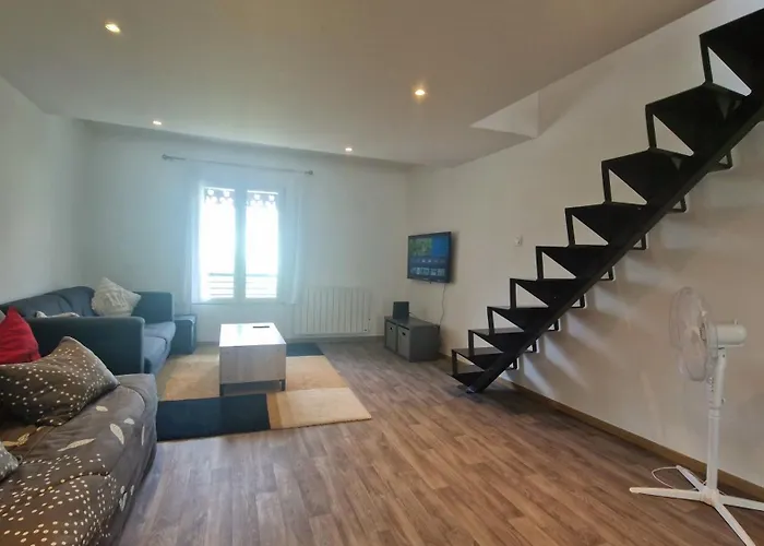 Givors Centre Duplex Meuble